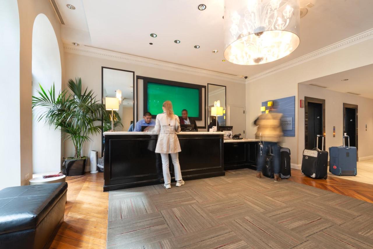 Holiday Inn Express Chicago - Magnificent Mile By Ihg Экстерьер фото