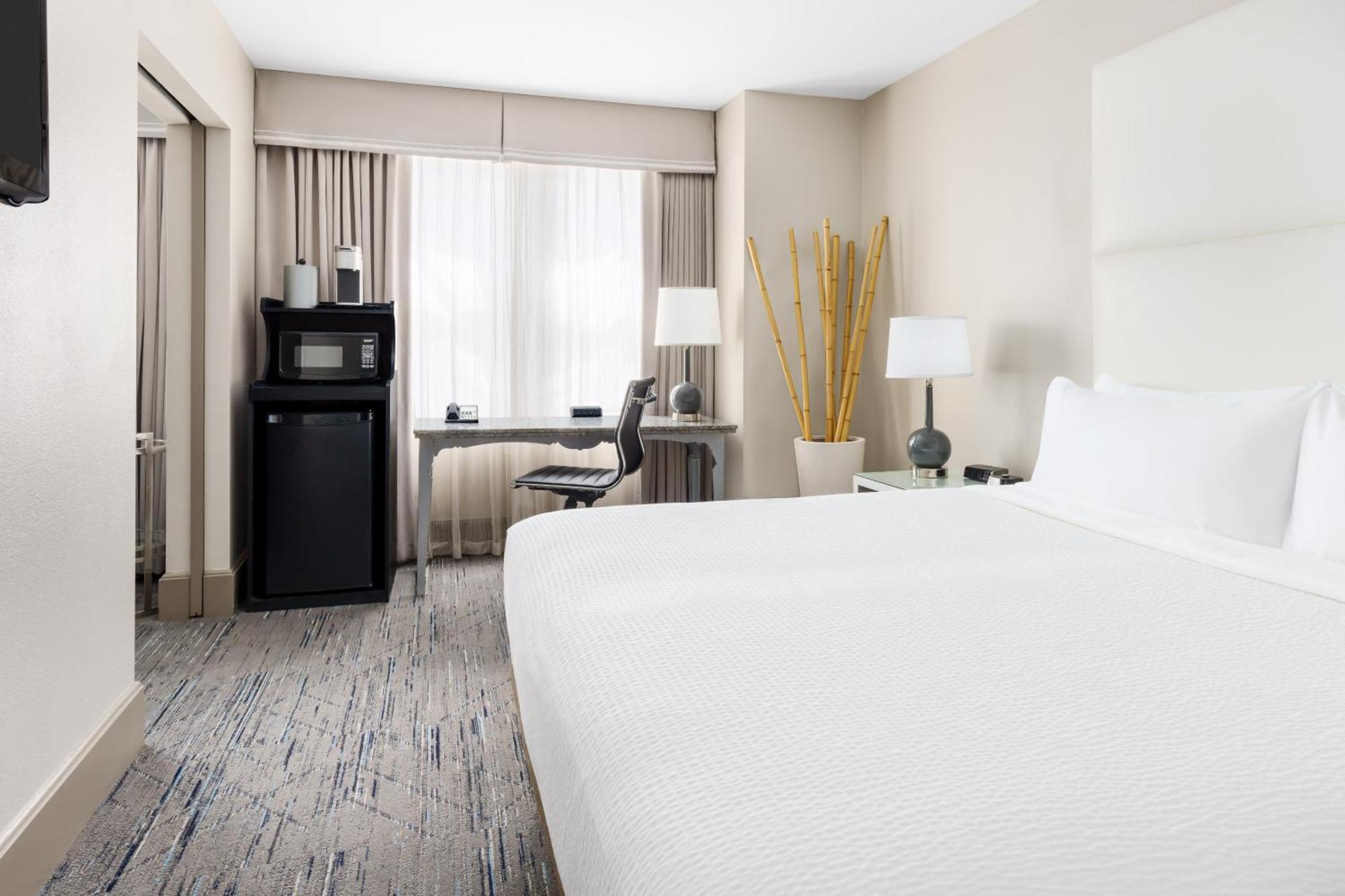Holiday Inn Express Chicago - Magnificent Mile By Ihg Экстерьер фото